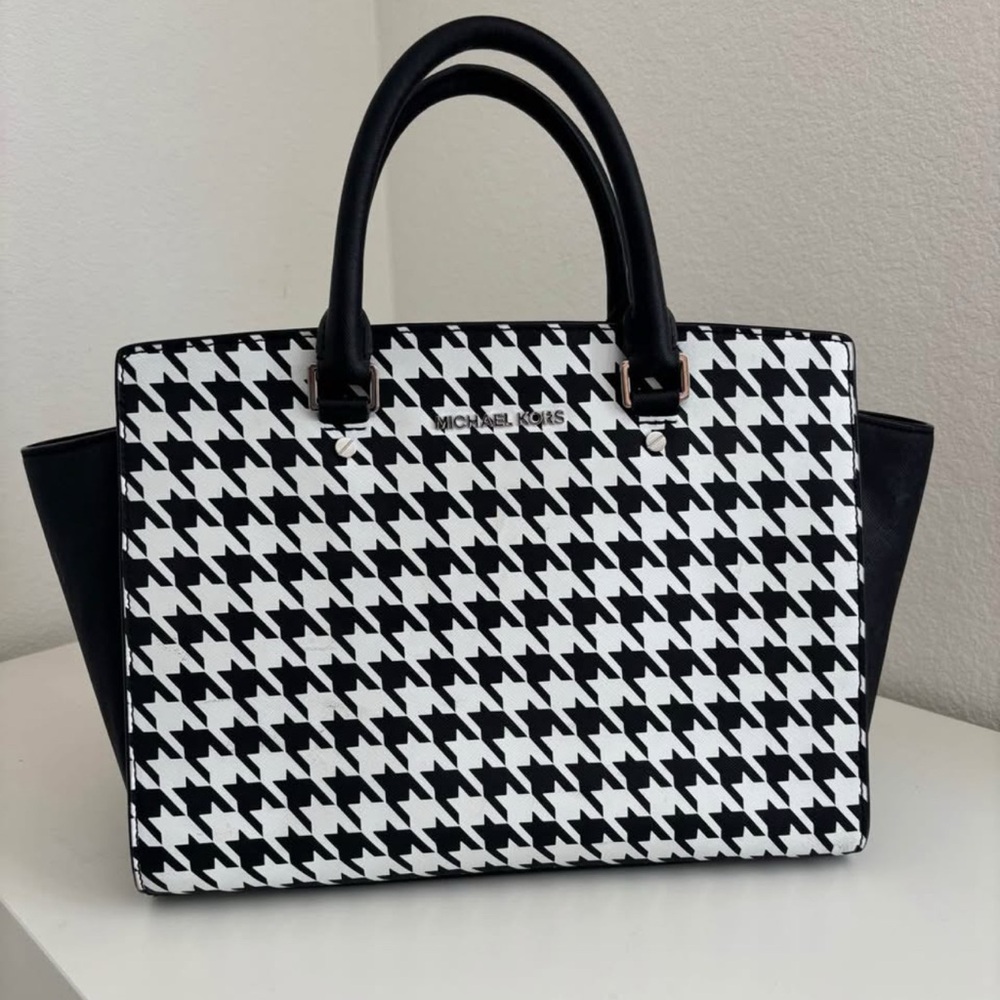 Michael Kors Black and White Houndstooth Tote